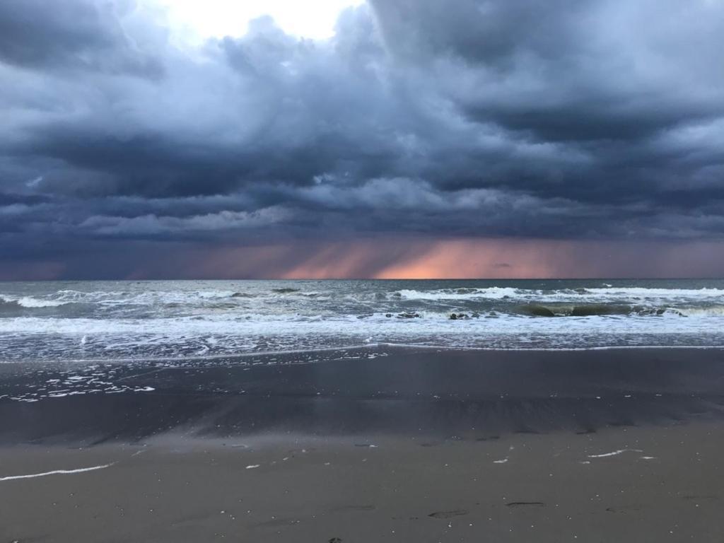 Bed and Breakfast Zoute Zeelucht Katwijk aan Zee Екстер'єр фото